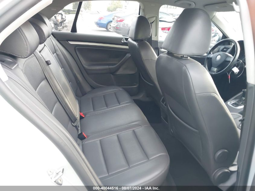 2009 Volkswagen Jetta Se/Sel VIN: 3VWRM71K89M014305 Lot: 40044516