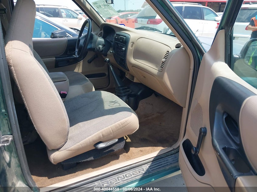 2000 Ford Ranger Xl/Xlt VIN: 1FTYR14V9YTA15563 Lot: 40044558