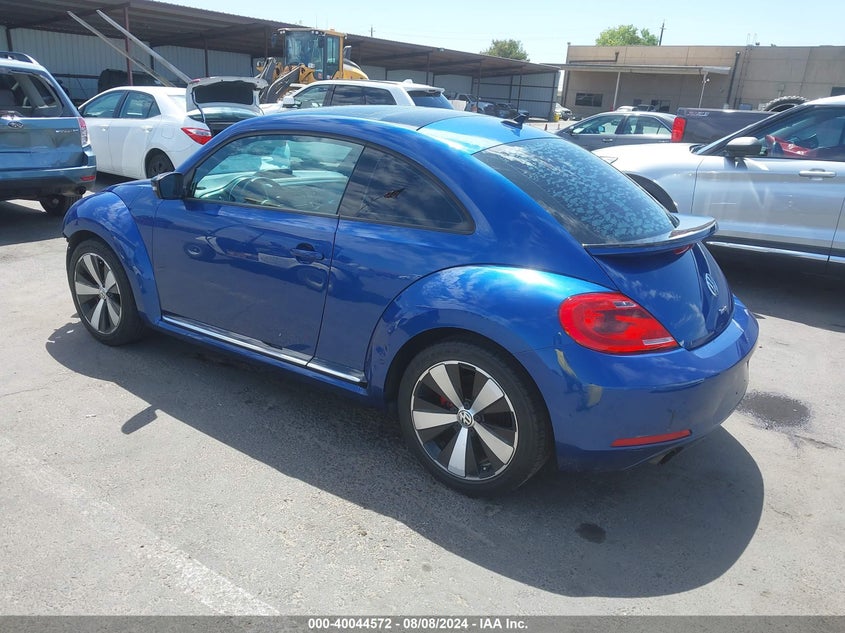 2013 VOLKSWAGEN BEETLE 2.0T TURBO - 3VWVA7AT9DM621256