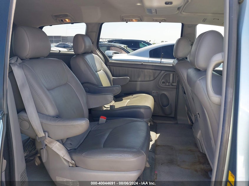 2008 Toyota Sienna Xle/Xle Limited VIN: 5TDZK22C88S213338 Lot: 40044691