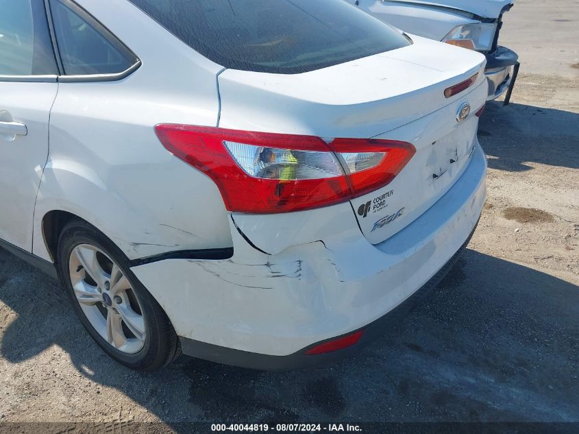 1FADP3F28EL442432 2014 Ford Focus Se