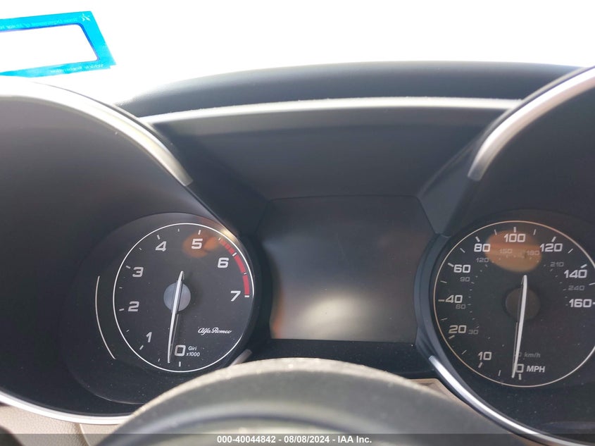 VIN ZARFAECNXJ7593909 2018 ALFA ROMEO GIULIA TI