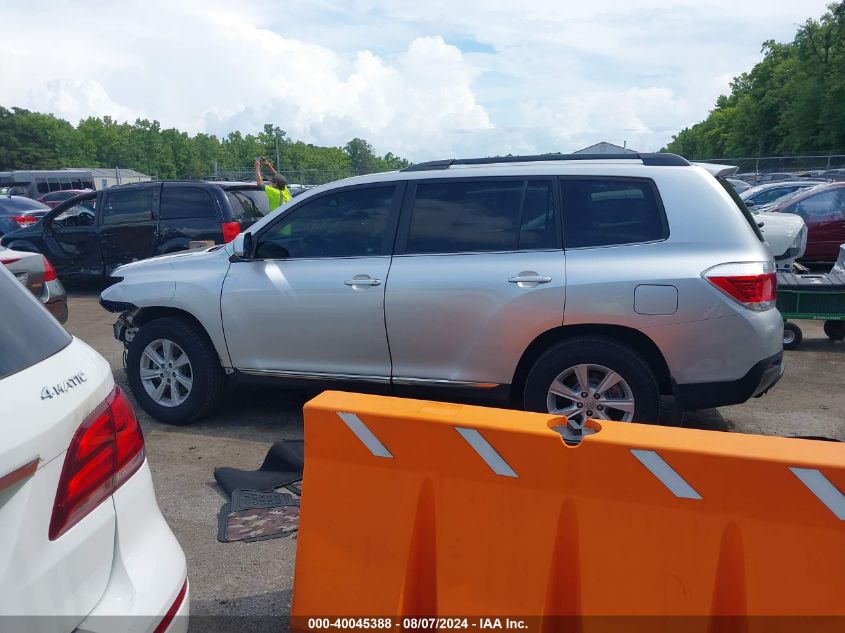 5TDBK3EH5BS064781 2011 Toyota Highlander Se V6