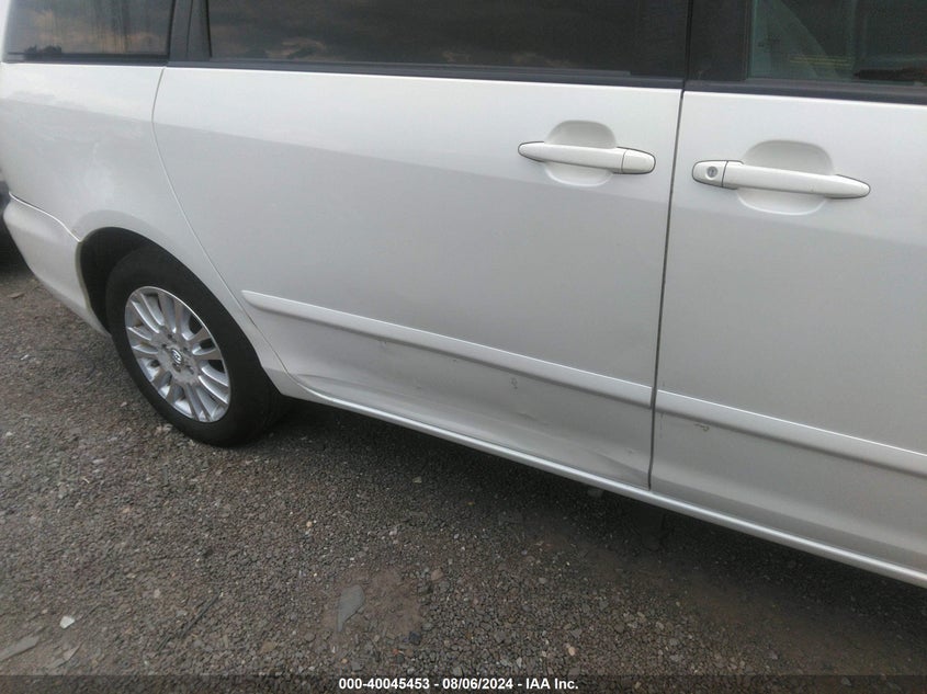 2009 Toyota Sienna Xle/Xle Limited VIN: 5TDZK22C79S242735 Lot: 40045453