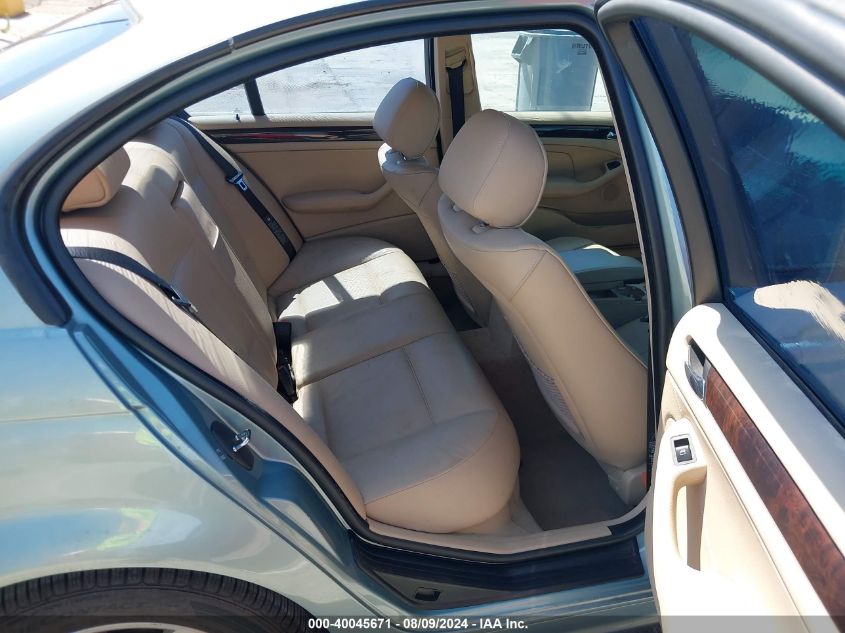 2002 BMW 325I VIN: WBAET37412NG82268 Lot: 40045671