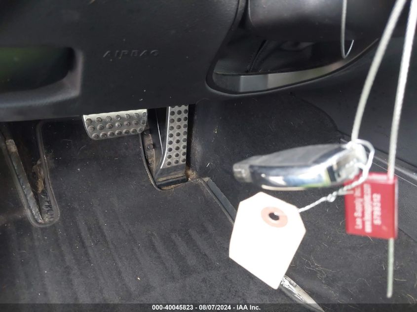 2012 Mercedes-Benz C 300 Luxury 4Matic/Sport 4Matic VIN: WDDGF8BB6CR195828 Lot: 40045823