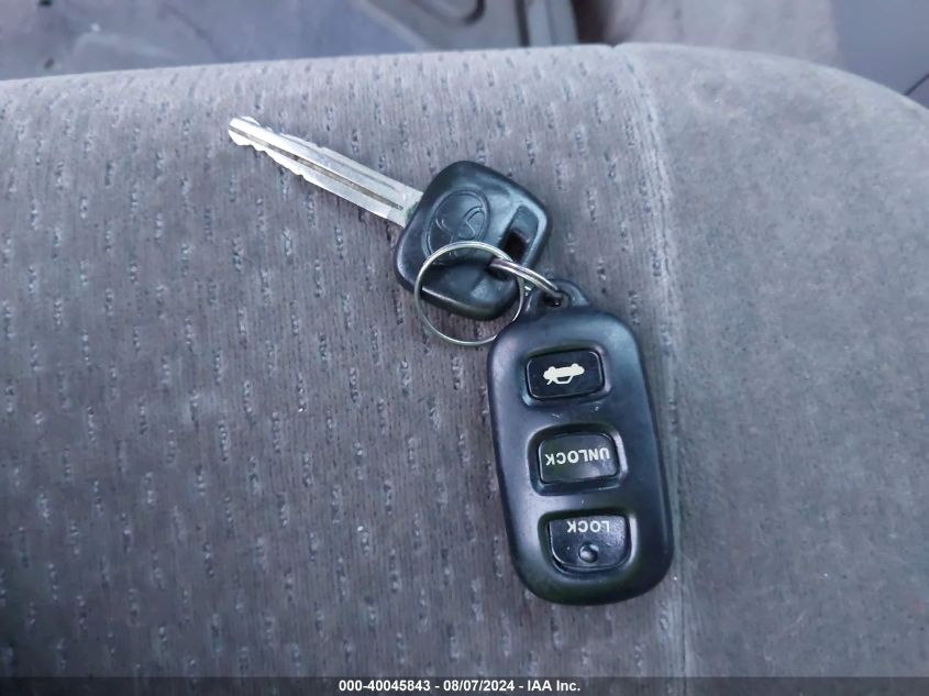 2003 Toyota Camry Le/Xle VIN: JTDBE32K930233020 Lot: 40045843