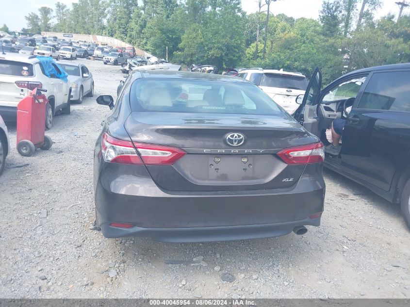 4T1B11HK4JU003765 2018 TOYOTA CAMRY - Image 16