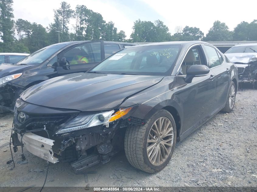 4T1B11HK4JU003765 2018 TOYOTA CAMRY - Image 2