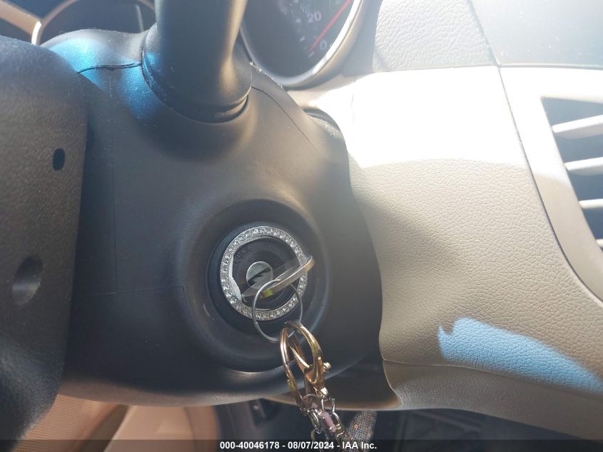 KMHDH4AE8DU712598 2013 Hyundai Elantra Limited