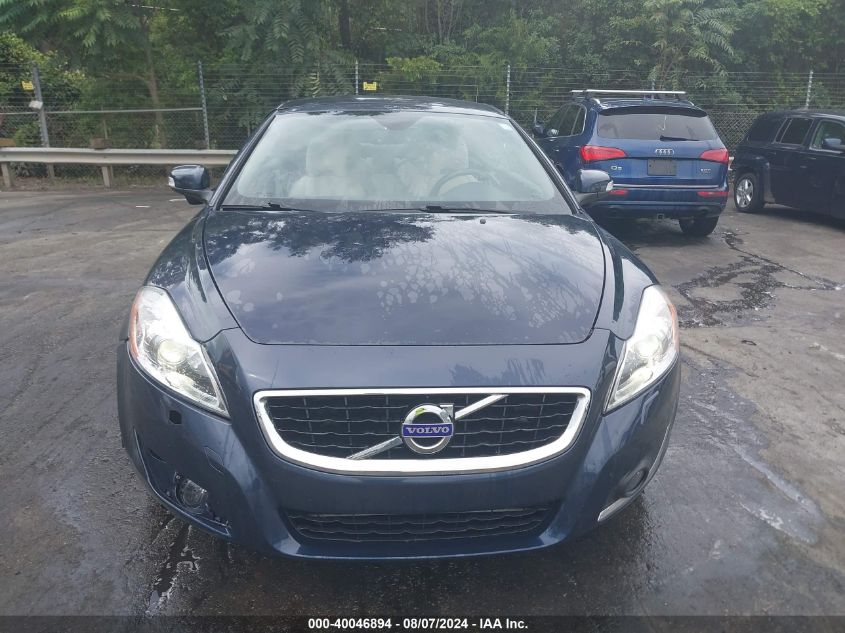 2012 Volvo C70 T5/T5 Platinum/T5 Premier Plus VIN: YV1672MC2CJ128822 Lot: 40046894