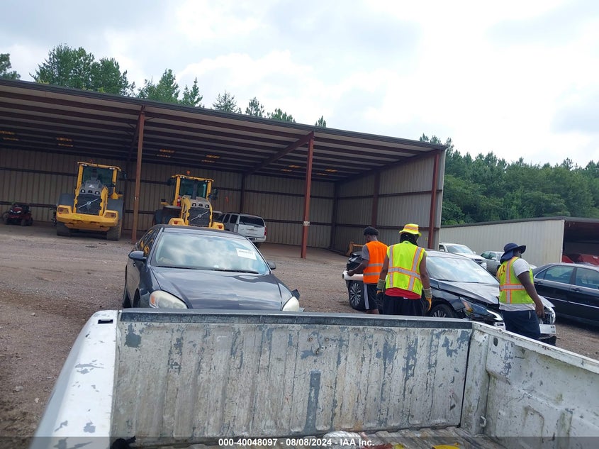 2001 Chevrolet Silverado C1500 VIN: 2GCEC19V711121633 Lot: 40048097