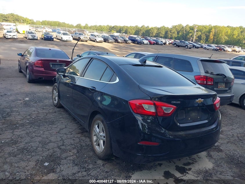 2018 CHEVROLET CRUZE LT - 1G1BE5SM2J7190649