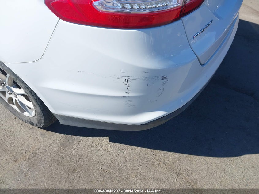 2015 Ford Fusion S VIN: 3FA6P0G77FR184103 Lot: 40048207