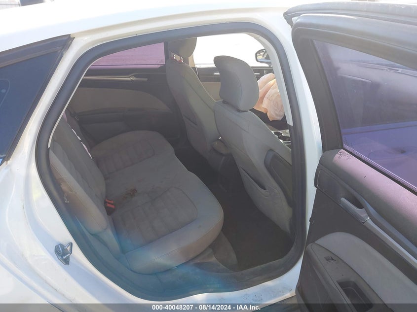 2015 Ford Fusion S VIN: 3FA6P0G77FR184103 Lot: 40048207