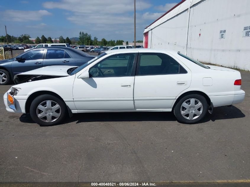 2000 Toyota Camry Le VIN: 4T1BG22K4YU926125 Lot: 40048521