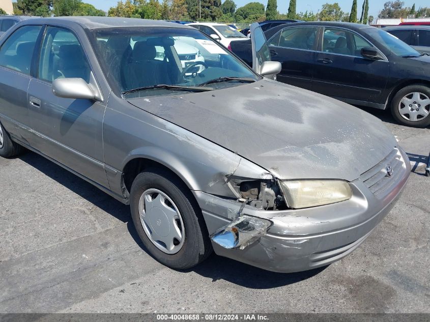 1999 Toyota Camry Ce VIN: 4T1BG22K0XU546083 Lot: 40048658