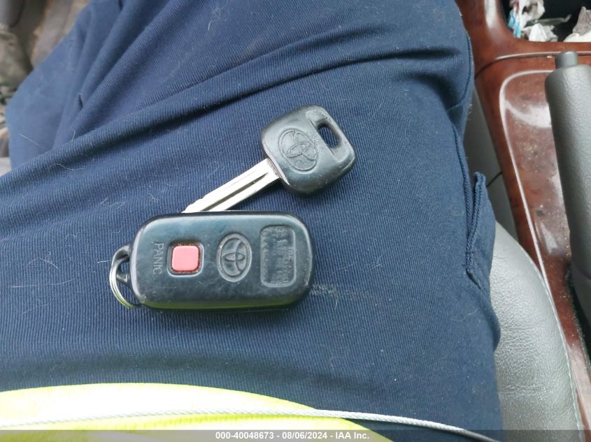 2004 Toyota Camry Le VIN: 4T1BE32KX4U925714 Lot: 40048673