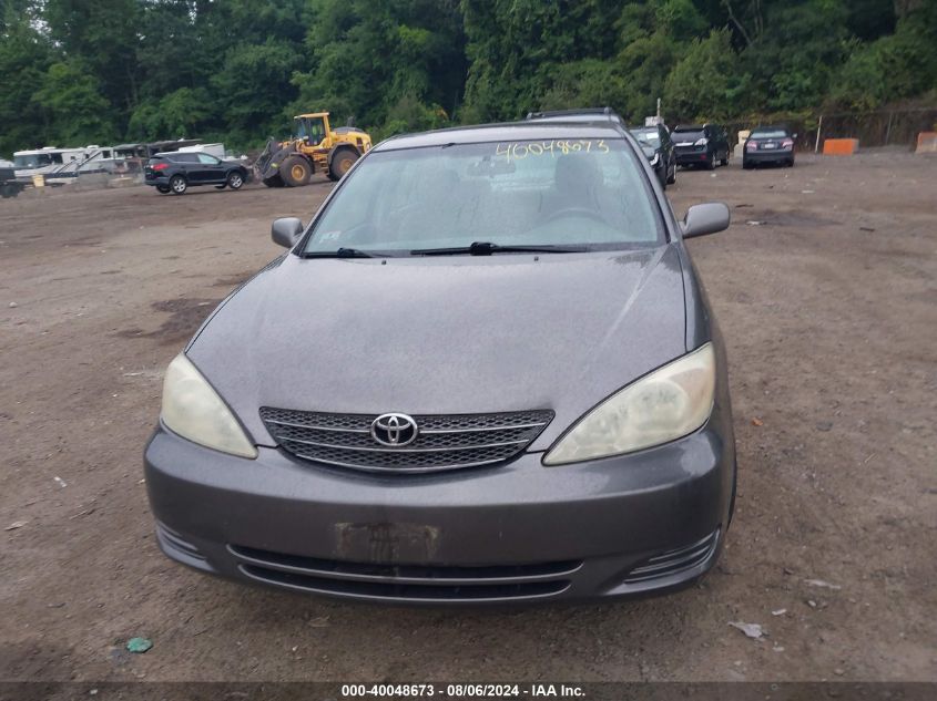 2004 Toyota Camry Le VIN: 4T1BE32KX4U925714 Lot: 40048673