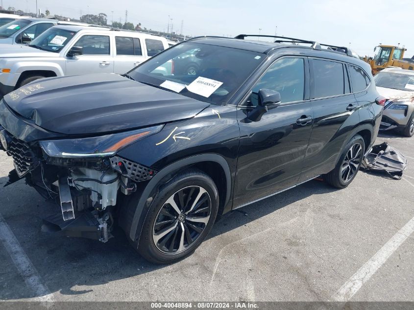 5TDJZRAH4MS082725 2021 TOYOTA HIGHLANDER - Image 2