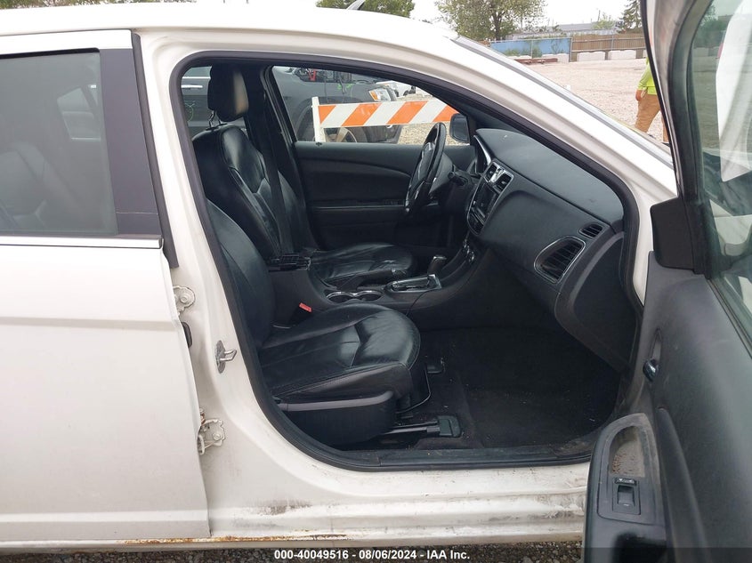 2011 Chrysler 200 Limited VIN: 1C3BC2FG1BN504082 Lot: 40049516