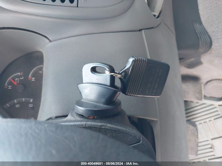 2000 Ford F-150 Lariat/Work Series/Xl/Xlt VIN: 1FTRX18L5YNB10810 Lot: 40049681