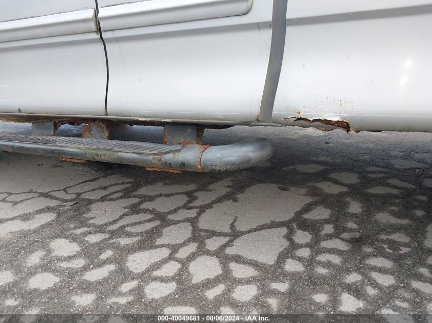 2000 Ford F-150 Lariat/Work Series/Xl/Xlt VIN: 1FTRX18L5YNB10810 Lot: 40049681