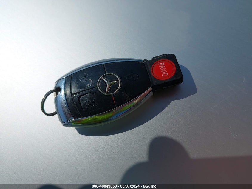 2008 Mercedes-Benz C 300 Luxury 4Matic/Sport 4Matic VIN: WDDGF81X38F067598 Lot: 40049850