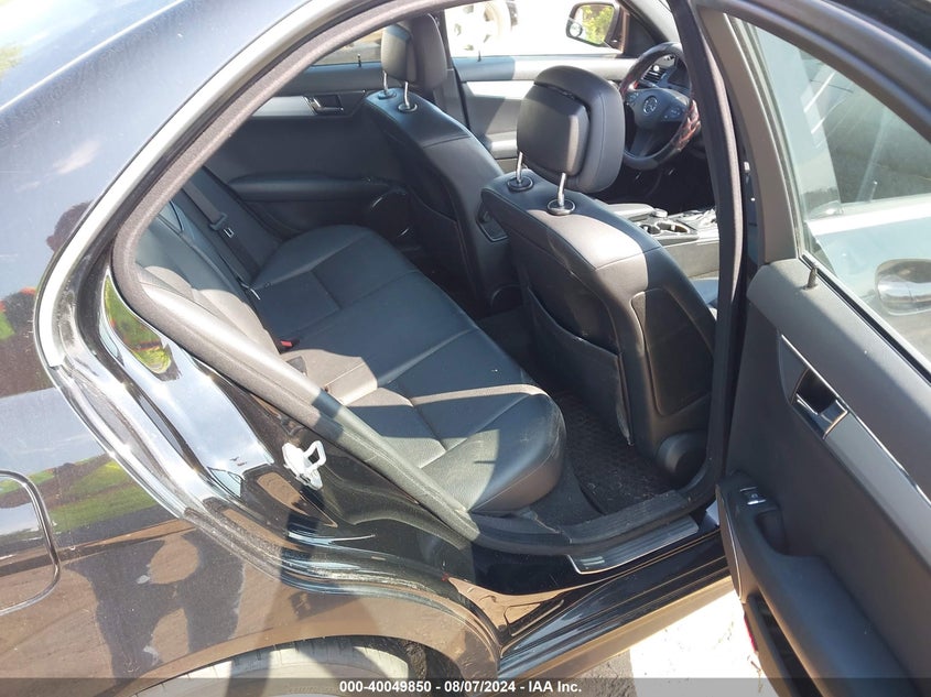 2008 Mercedes-Benz C 300 Luxury 4Matic/Sport 4Matic VIN: WDDGF81X38F067598 Lot: 40049850