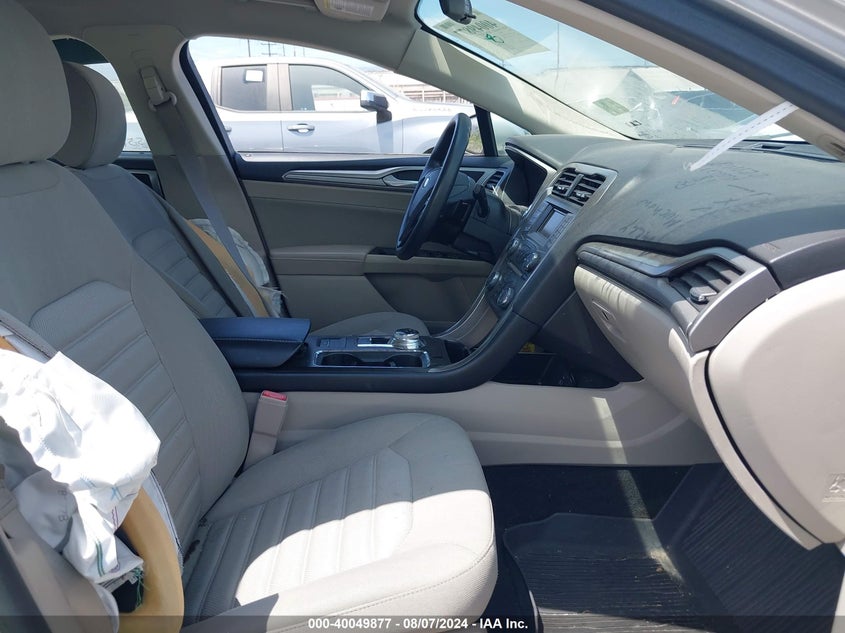 VIN 3FA6P0HD8JR227148 2018 FORD FUSION SE