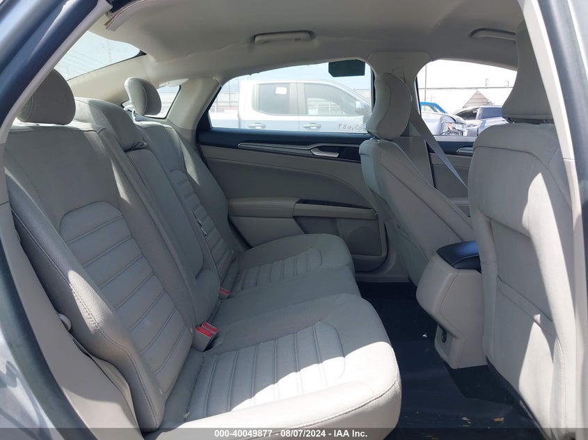 VIN 3FA6P0HD8JR227148 2018 FORD FUSION SE