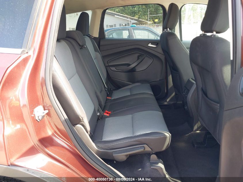 VIN 1FMCU0GD8JUC00818 2018 FORD ESCAPE SE