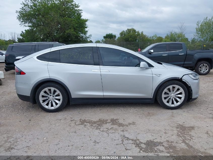 2016 Tesla Model X 60D/70D/75D/90D/P100D VIN: 5YJXCBE27GF011777 Lot: 40050829