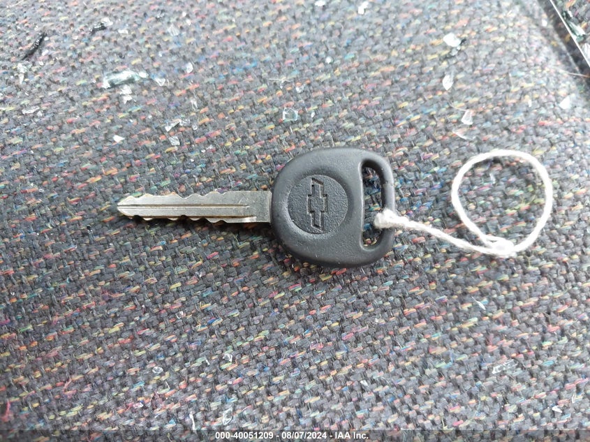 2006 Chevrolet Silverado 1500 Work Truck VIN: 1GCEK19Z96Z266080 Lot: 40051209