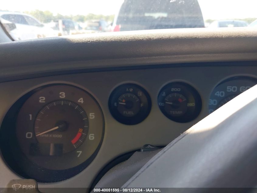 1997 Buick Riviera VIN: 1G4GD22K2V4708565 Lot: 40051595