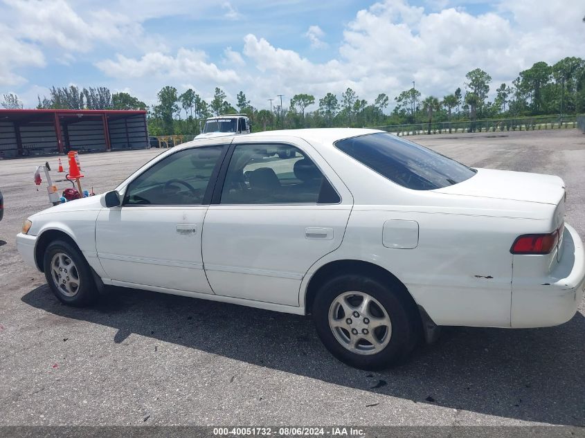 1999 Toyota Camry Le VIN: JT2BG22K7X0363865 Lot: 40051732