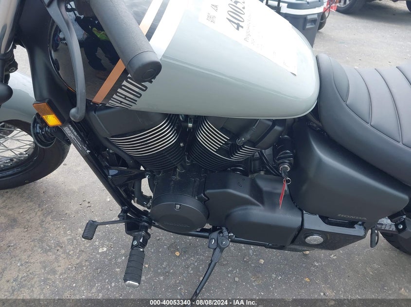 VIN JH2RC5378RK400563 2024 HONDA VT750 C2B