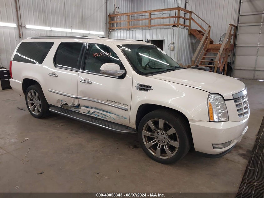2013 CADILLAC ESCALADE ESV ESV LUXURY - 1GYS4HEF6DR143653