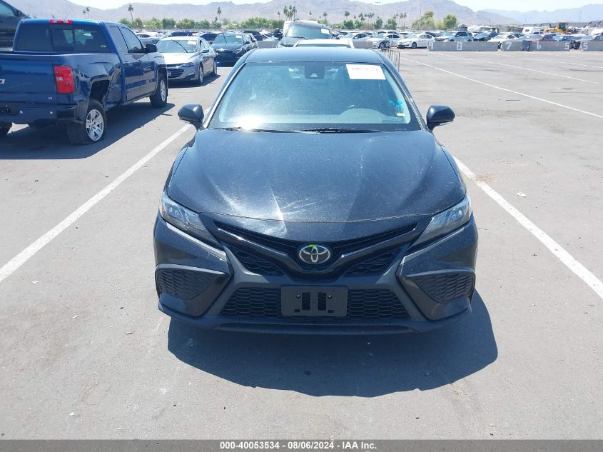 4T1G11AKXNU014288 Toyota Camry SE 12