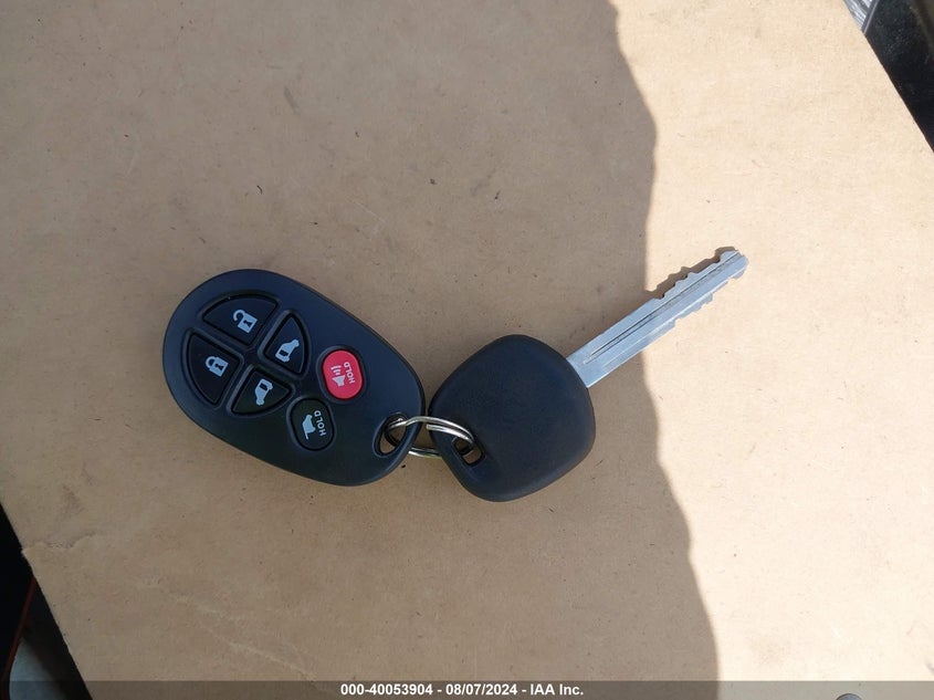 2008 Toyota Sienna Limited VIN: 5TDBK22C88S009124 Lot: 40053904