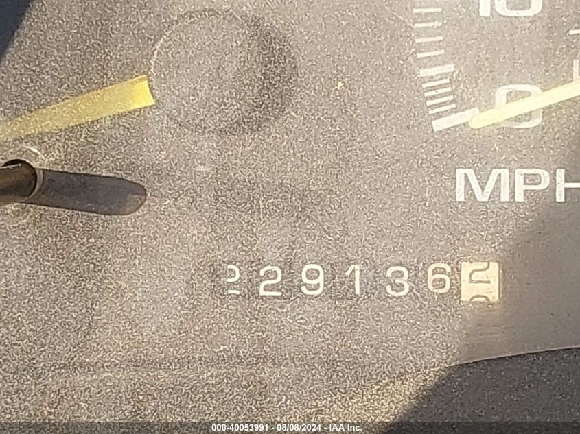 1998 Chevrolet Gmt-400 K1500 VIN: 2GCEK19R9W1113627 Lot: 40053991