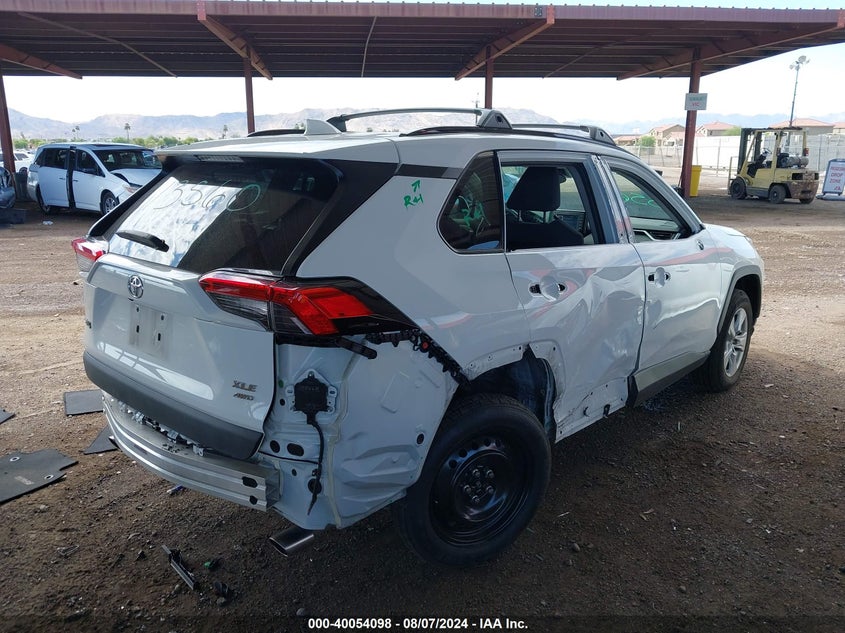 2021 TOYOTA RAV4(VIN: 2T3P1RFV8MC171603