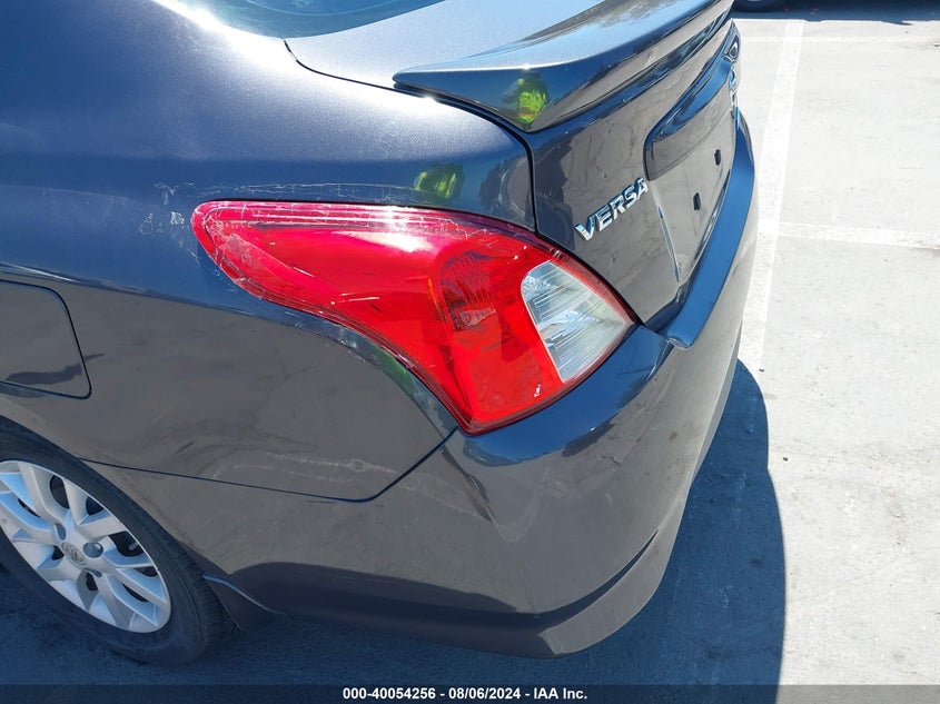 2015 NISSAN VERSA S/S PLUS/SV/SL - 3N1CN7AP8FL815225