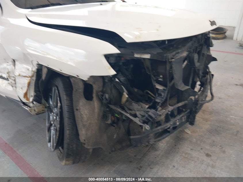 VIN 1C4RJEAG8JC402426 2018 JEEP GRAND CHEROKEE ALTITUDE 4X2