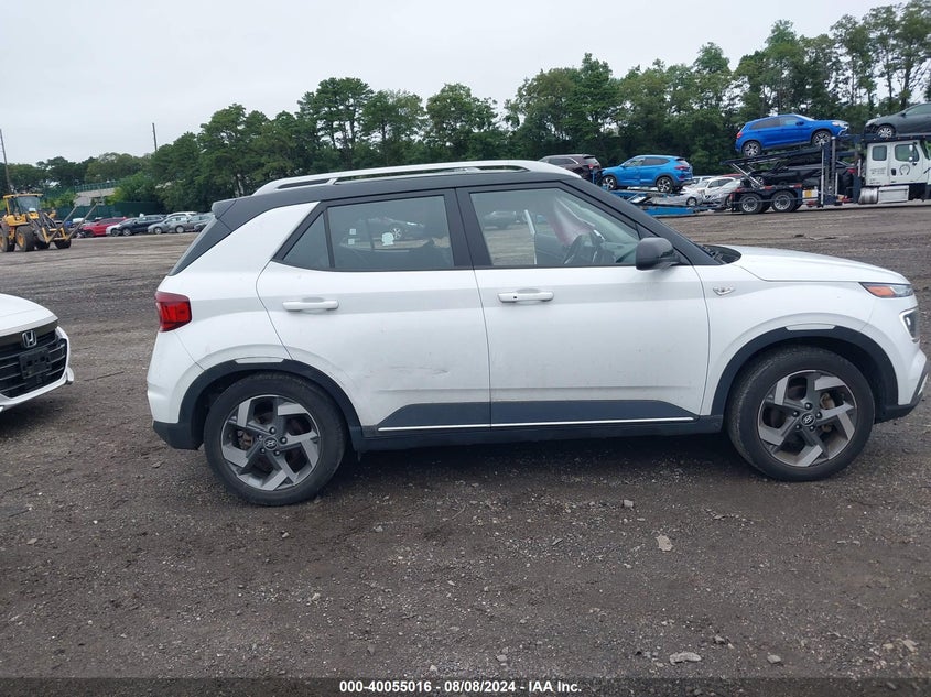 2022 HYUNDAI VENUE  (VIN: KMHRC8A39NU165854)