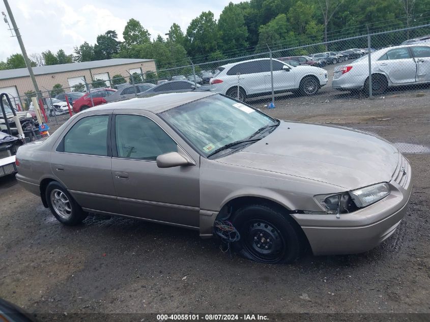 1999 Toyota Camry Ce/Le/Xle VIN: 4T1BG22K3XU430814 Lot: 40055101