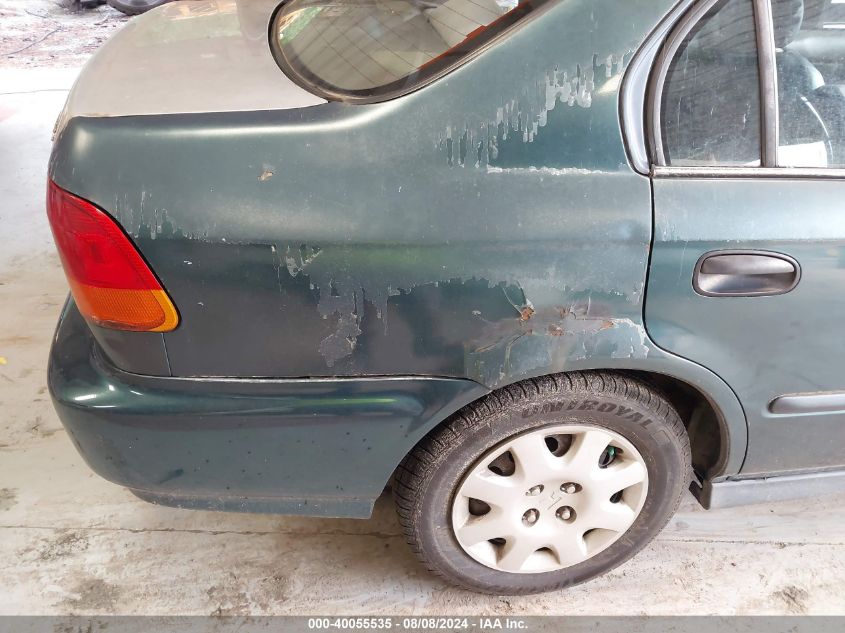 1998 Honda Civic Dx VIN: 2HGEJ6620WH555017 Lot: 40055535