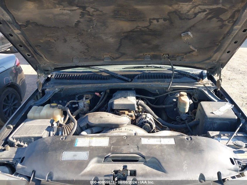 2000 Chevrolet Silverado K1500 VIN: 2GCEK19T9Y1284182 Lot: 40055578