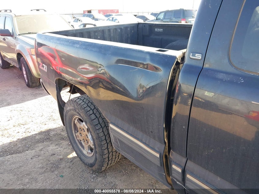 2000 Chevrolet Silverado K1500 VIN: 2GCEK19T9Y1284182 Lot: 40055578