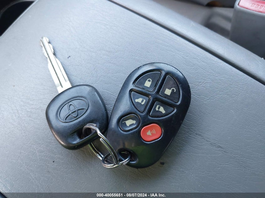 2004 Toyota Sienna Xle/Xle Limited VIN: 5TDBA22C24S008791 Lot: 40055651